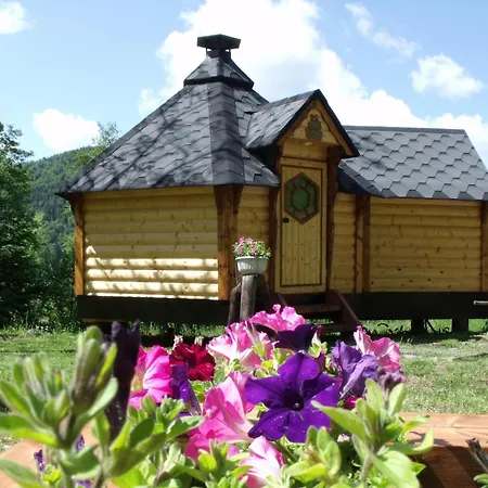 Casa de Férias Sejour Insolite En Yourte Avec Sauna, Balneo, Massages Et Terrasse Au Coeur De La Nature A - Fr-1-589-438 Ferdrupt