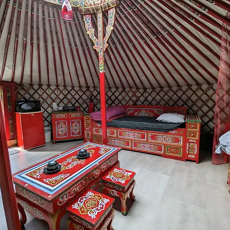 Sejour Insolite En Yourte Avec Sauna, Balneo, Massages Et Terrasse Au Coeur De La Nature A - Fr-1-589-438 Ferdrupt